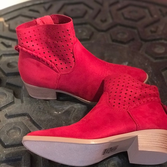 RESTOCKED Soda red perforated western ankle bootie - Picture 6 of 7